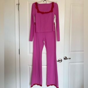 PINK-RED LACE LOUNGE SET